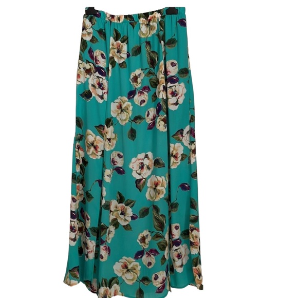 PEACH LOVE 2PC top and skirt in size medium, EUC - Picture 2 of 10